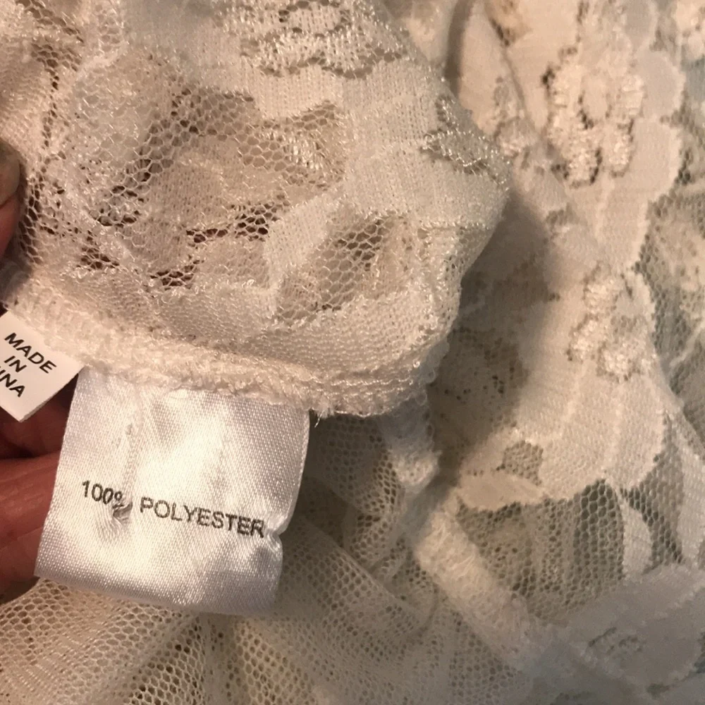 Ladies shabby chic top   Crystal buttons and lace make this top - Picture 6 of 9